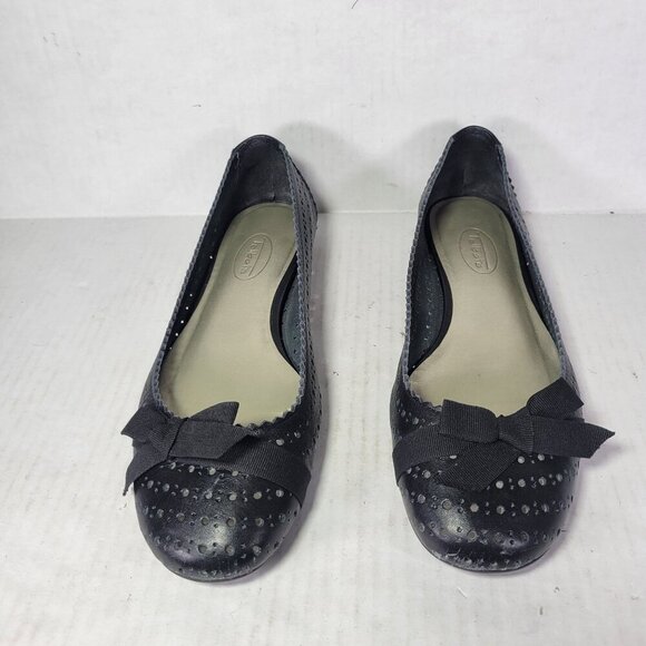 Talbots Women Black Leather Perforated Ballet Flats With Bow Accent Size 7.5 - Picture 1 of 9